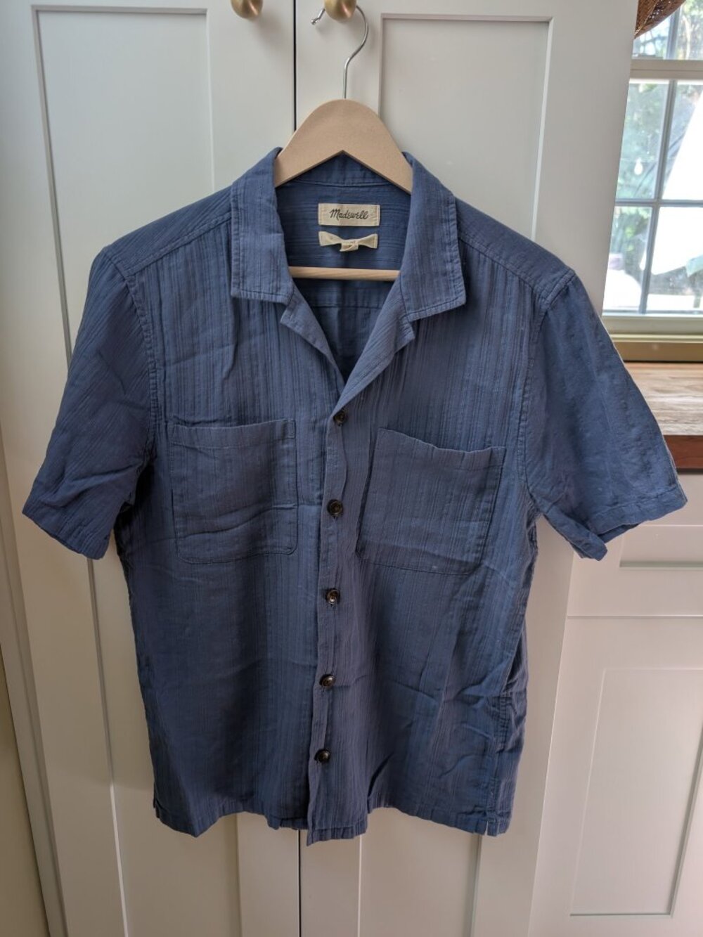 Madewell Men's Short Sleeve Button-Up – Size Small